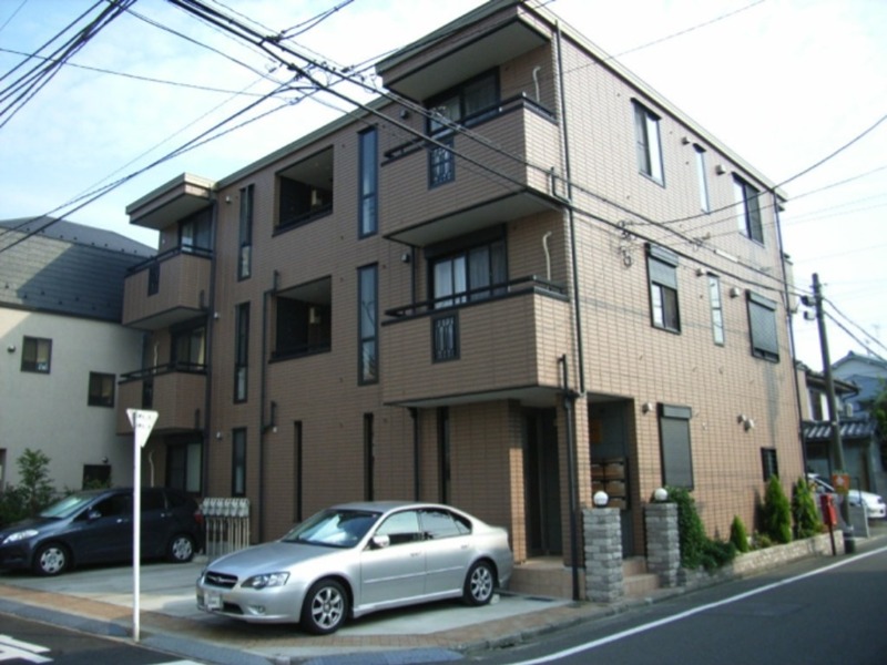 フラットフォレスト駐車場 外観