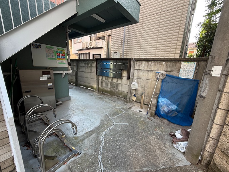 秋山ハイツ ロビー