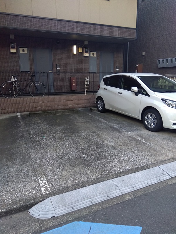 リセハイツ駐車場 駐車場