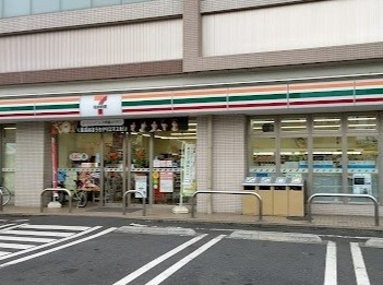 リセハイツ駐車場 コンビニ