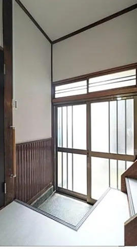 東京都品川区西品川2-17-21戸建 玄関