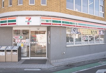 ガーデンコート下北沢 コンビニ