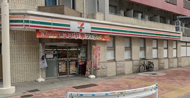 LUANA　K　TOWER コンビニ