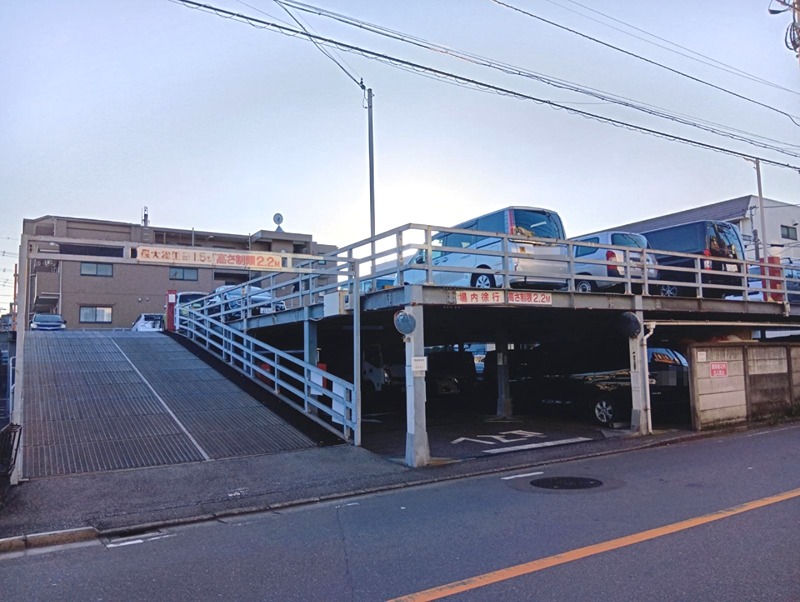 須山駐車場（立体） 外観