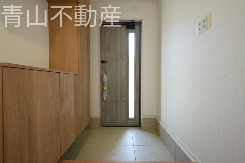 青山マンション 玄関