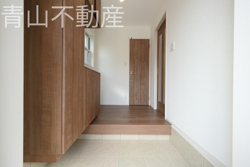 青山マンション 玄関