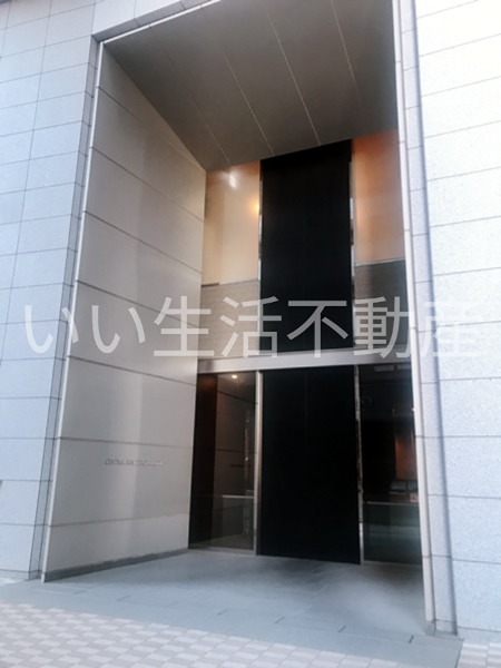 長崎県佐世保市城山町33－3 エントランス