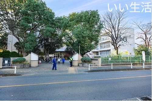 関口デモ店舗 駐車場