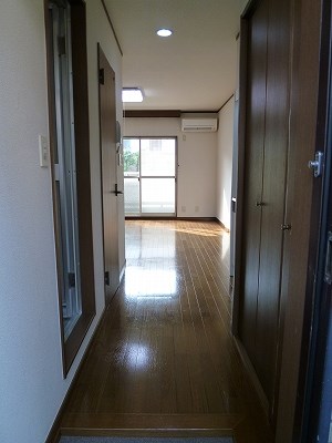 クラフトハウス 玄関