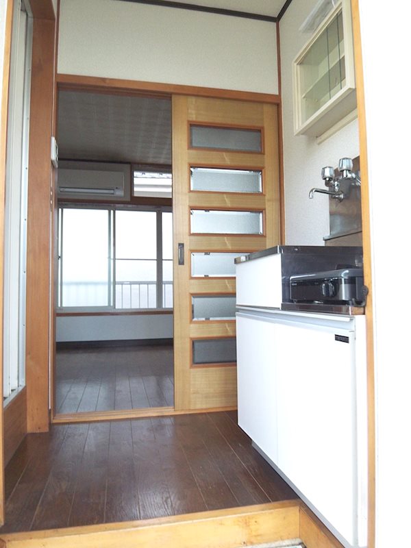 ハイツシャロン 玄関