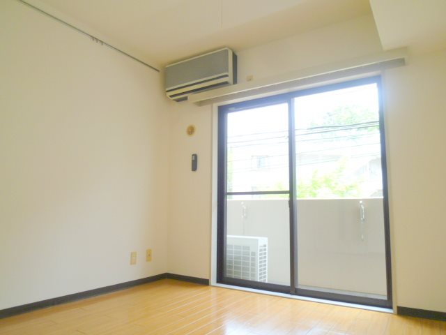 パークノヴァ松原 リビング