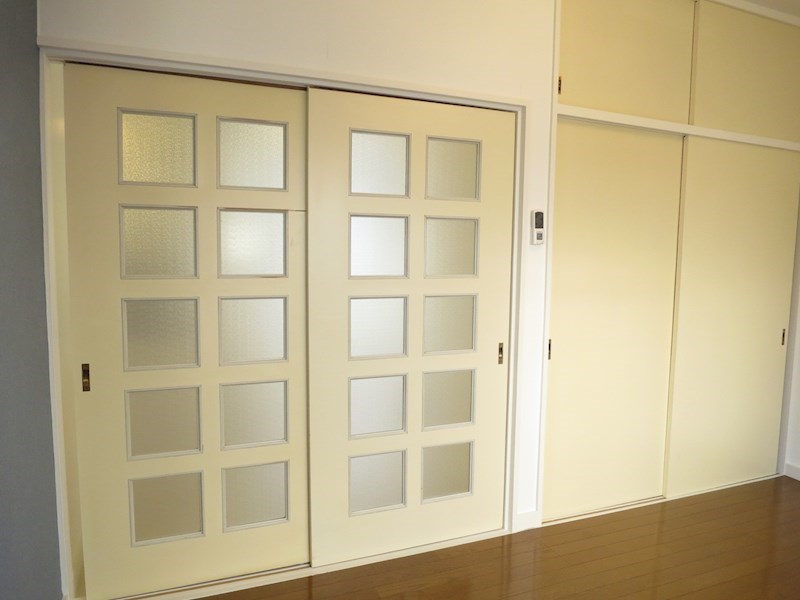 キャスル代田A棟 玄関