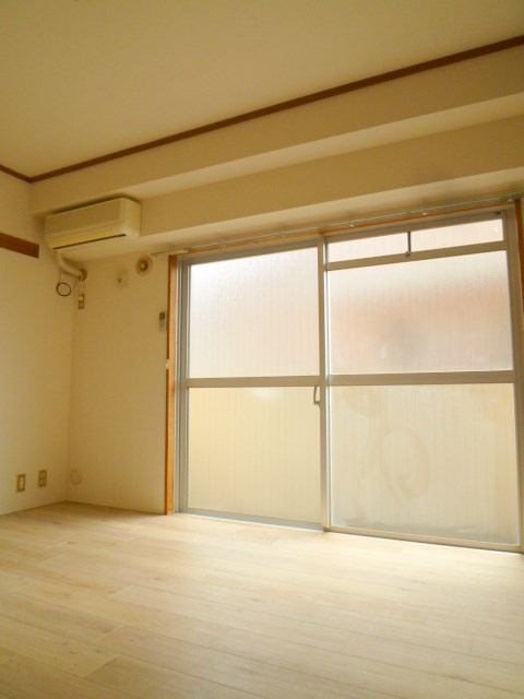 ロイヤルヒロ 玄関