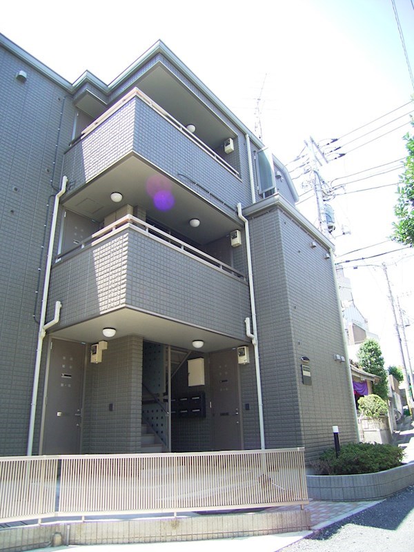 パインハイム 202号室 外観