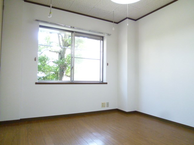 エスコート・ユーアイ 玄関