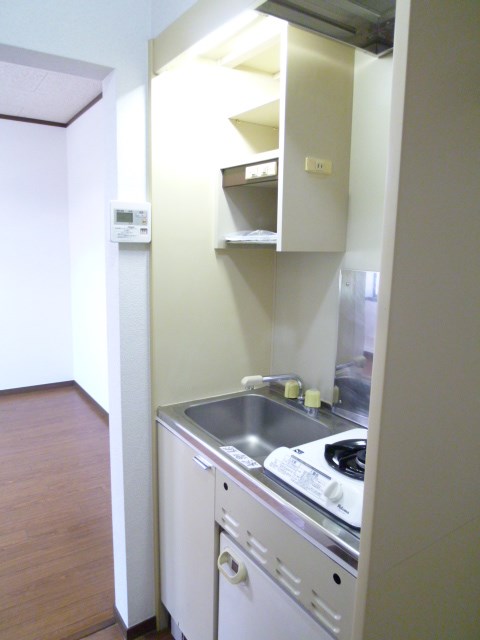 エスコート・ユーアイ その他8