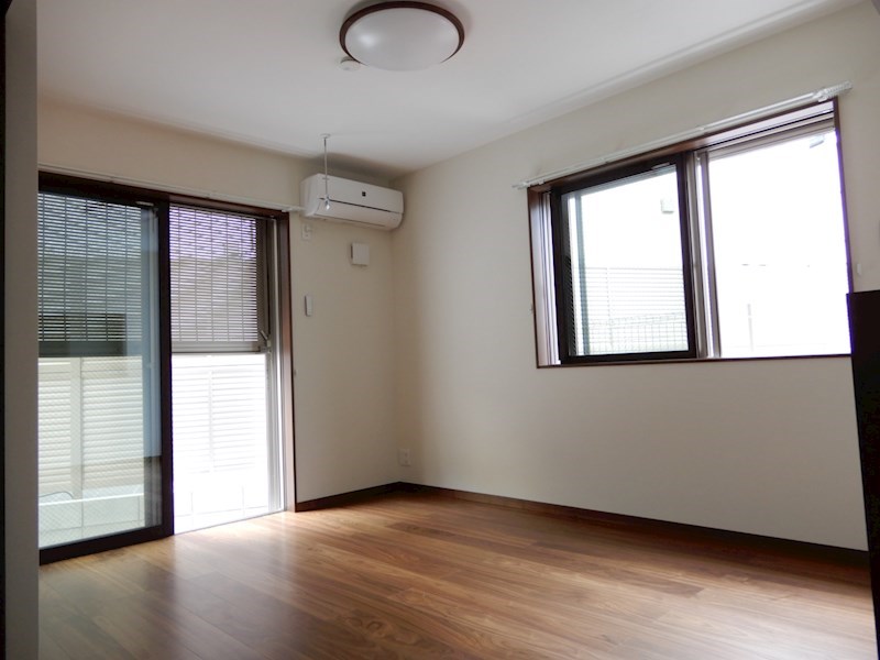 レセーナ松原 玄関