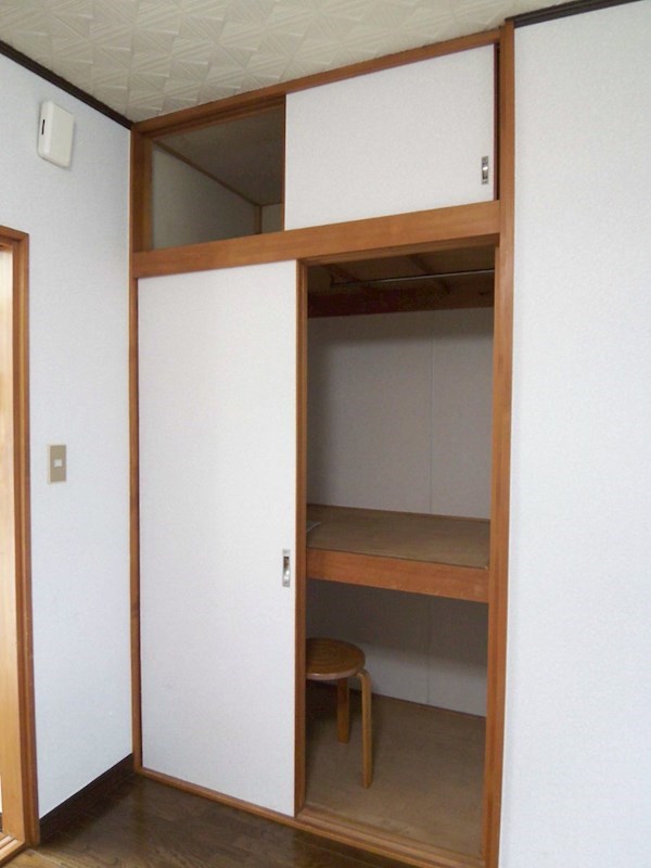 ハイツシャロン ベッドルーム