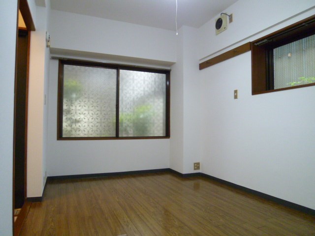 第3信和ビル 玄関