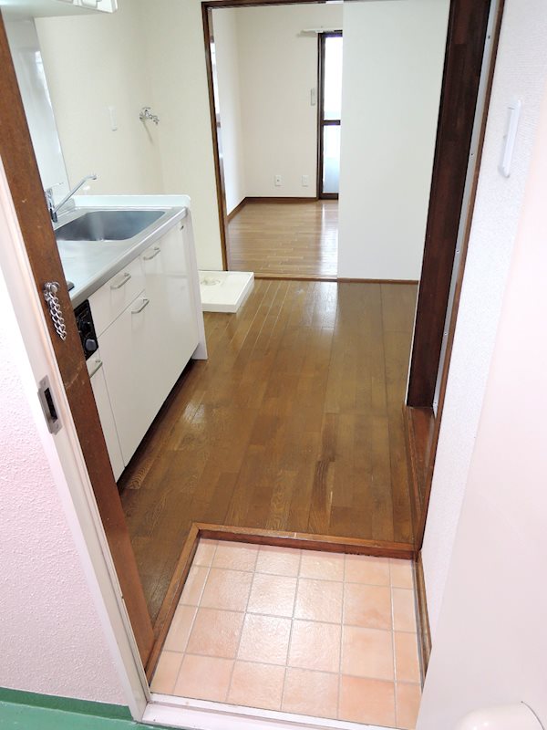 メゾンドゥルルベ 玄関