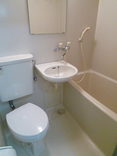 清和園 キッチン