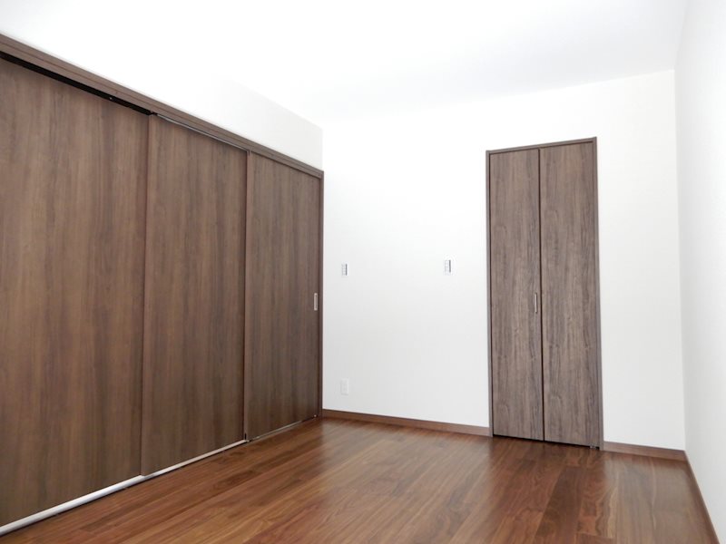 レセーナ松原 ベッドルーム