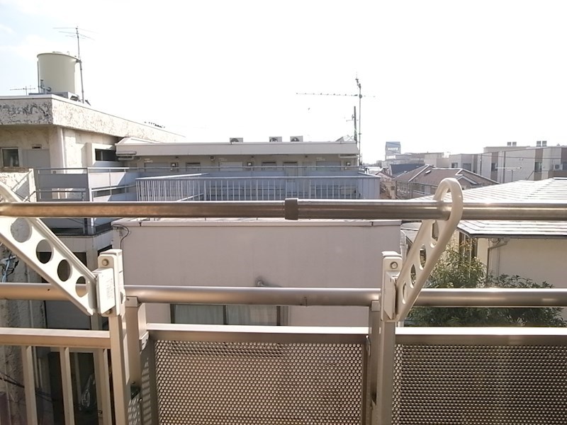 ロクサーヌ北沢 ベランダ