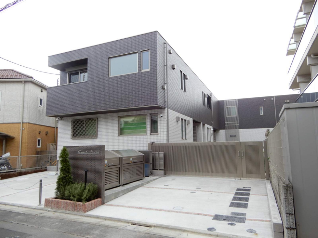 Ｇｒａｎｄｅ　Ｖａｒｉｏ（グランヴァリオ） 202号室 外観