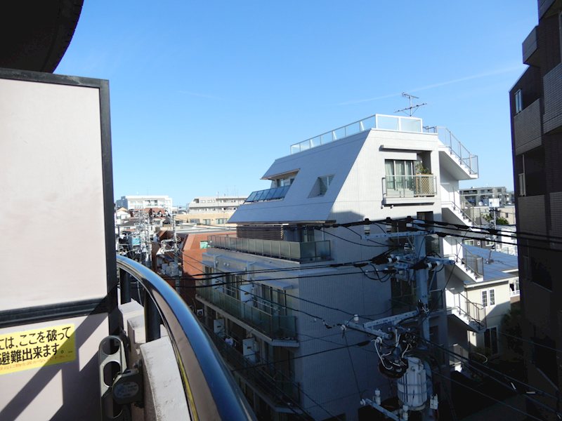 ウィンベルソロ世田谷赤堤 ベランダ