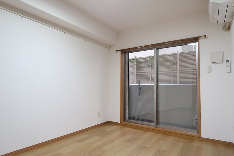 アベニール東松原 玄関