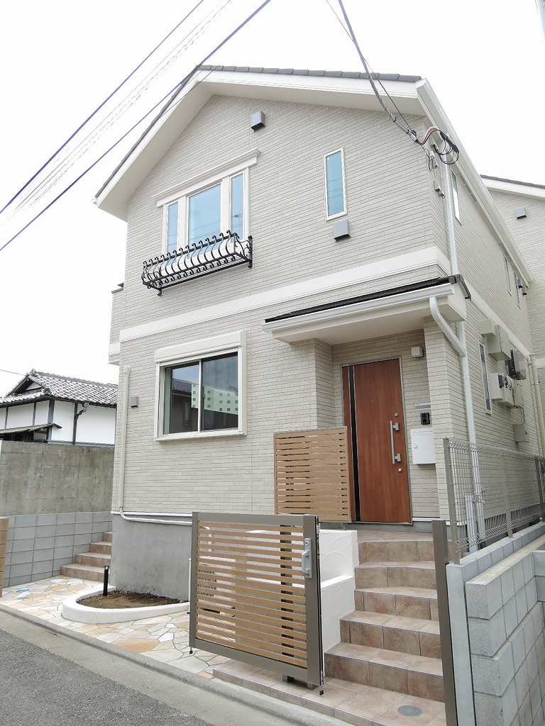 ル　スリール弐番館 202号室 外観