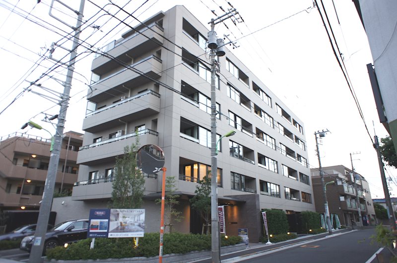 ウエリス代沢 302号室 外観