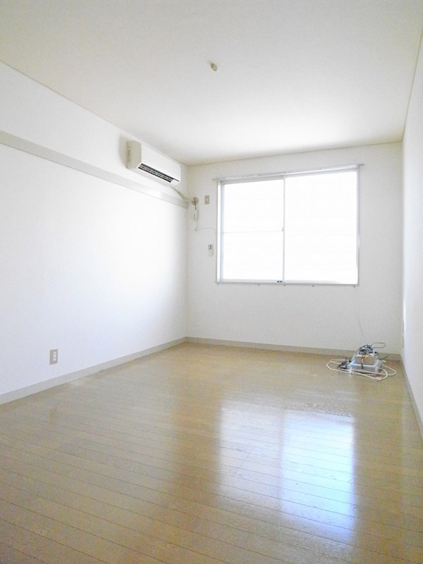 サラーム松原 玄関