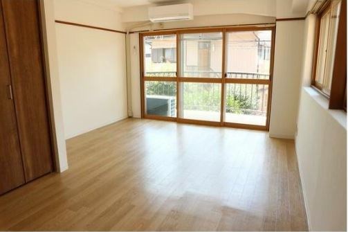 シルバーハイム 玄関