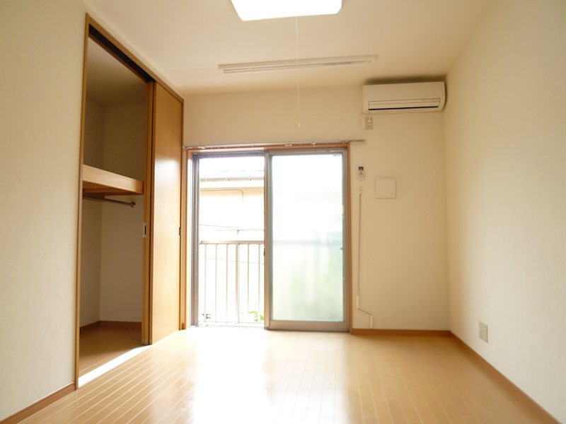 パイングローブ  玄関