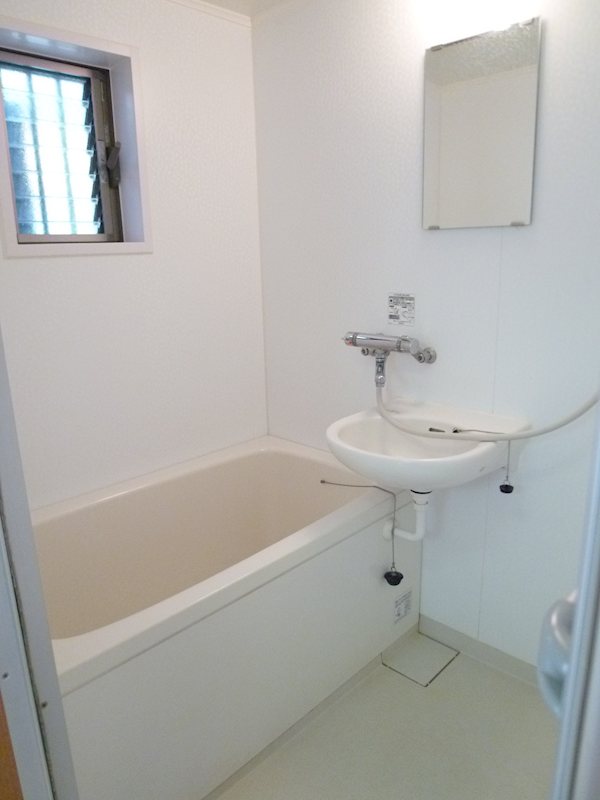 パイングローブ  キッチン