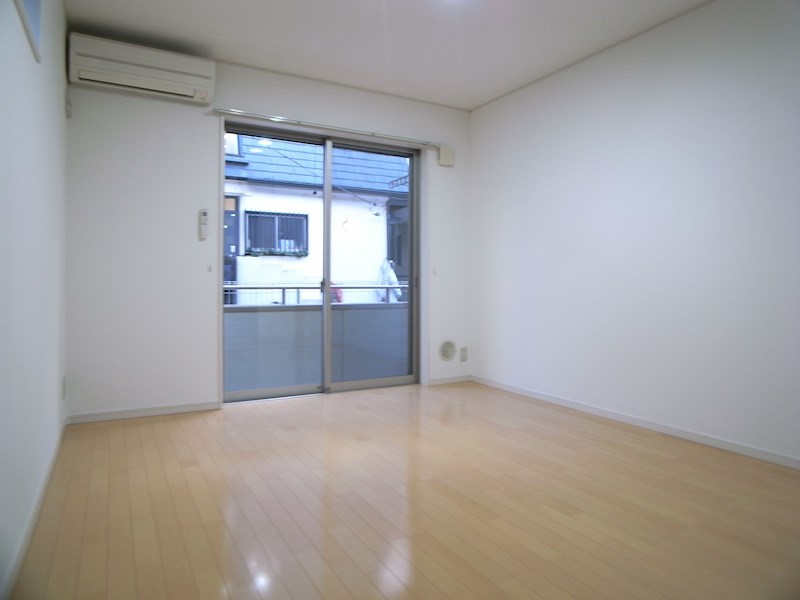 ナビウスセタガヤ  玄関