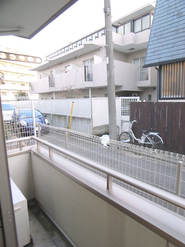 ナビウスセタガヤ  ベランダ