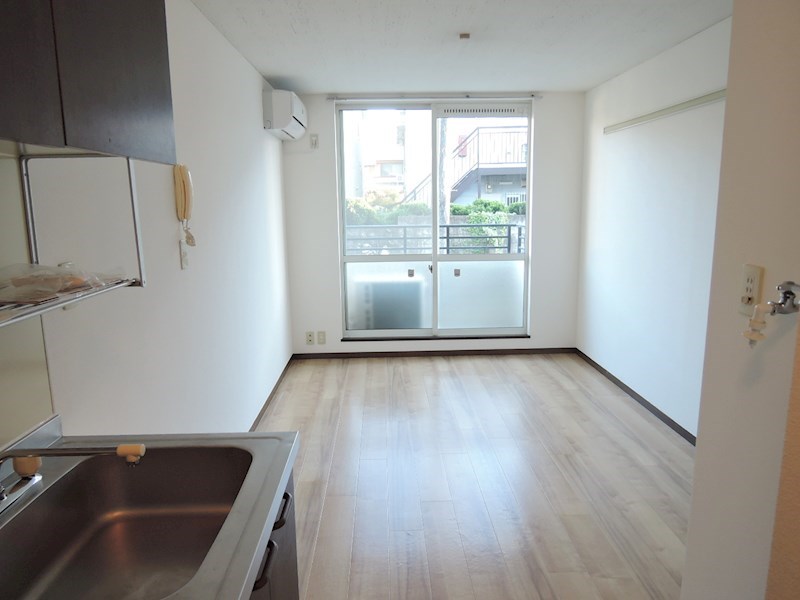 プレジオ代田 玄関