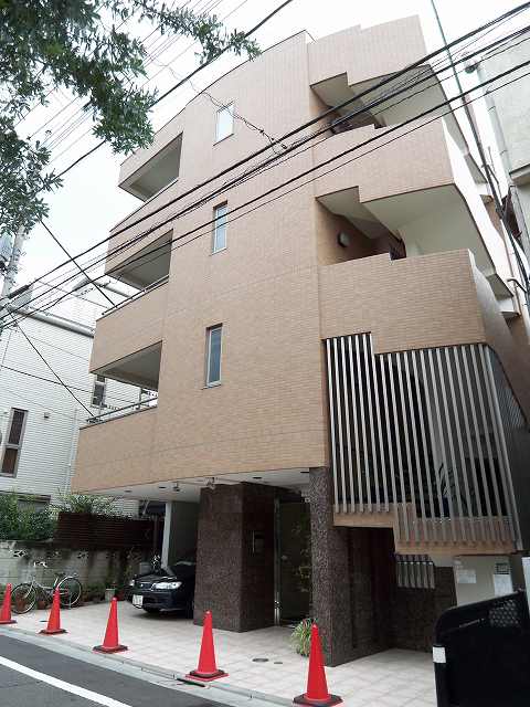 サンロイヤルイマイ  301号室 外観