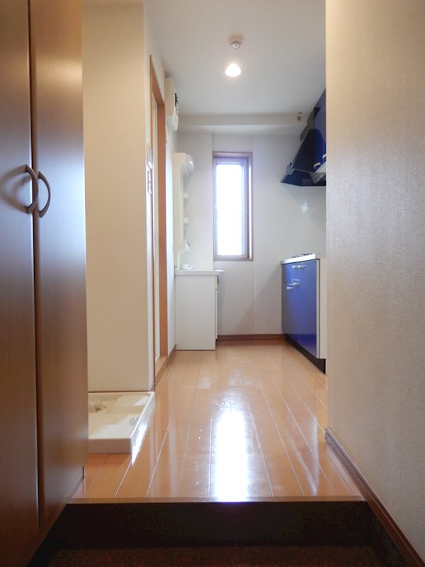 サンロイヤルイマイ  玄関