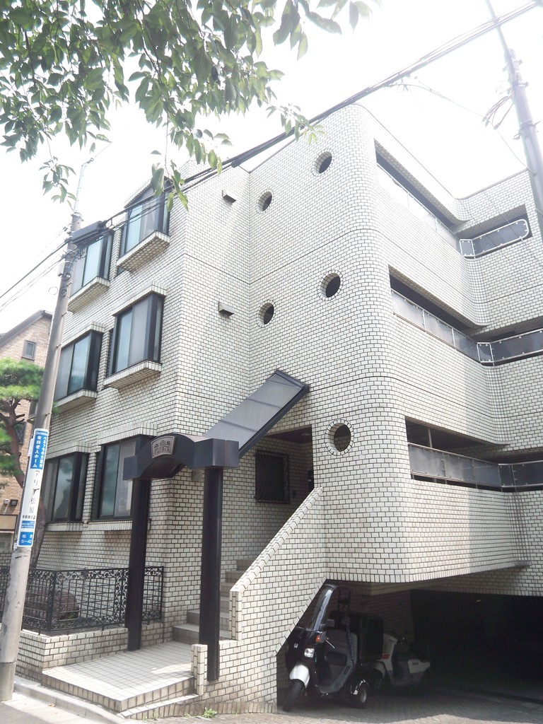 Ｖｉｌｌａ　Ｆｏｒｅｓｔａ 3-E号室 外観