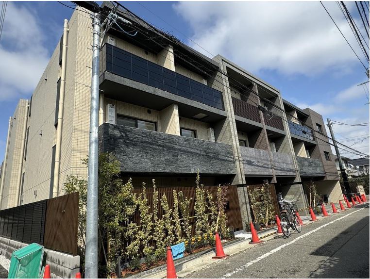 レガリス明大前 301号室 外観