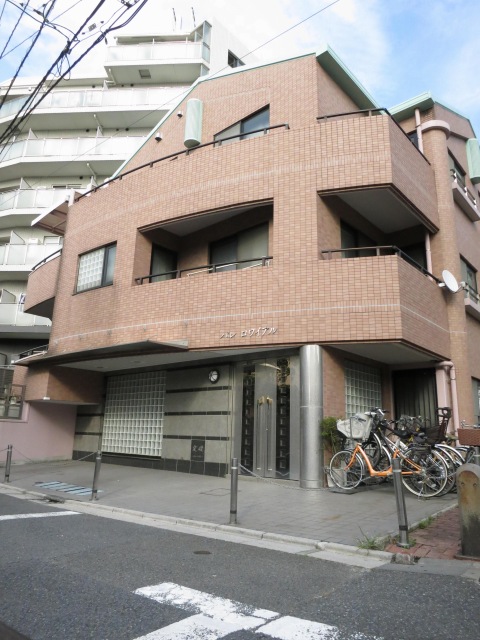 パレロワイアル 205号室 外観