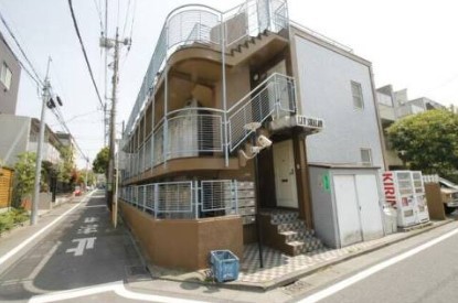 ＬＩＶＳＨＡＬＯＮ 206号室 外観
