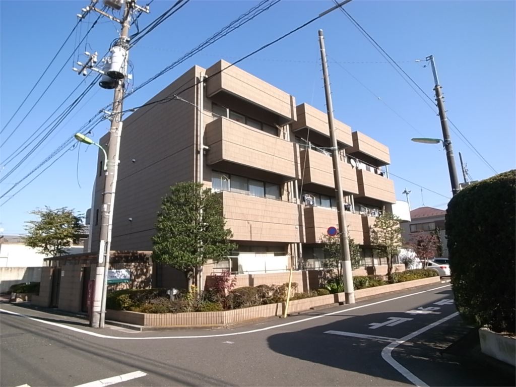 ロイヤルオーク 205号室 外観