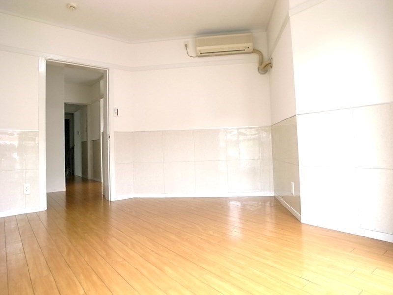 オーク代田 玄関