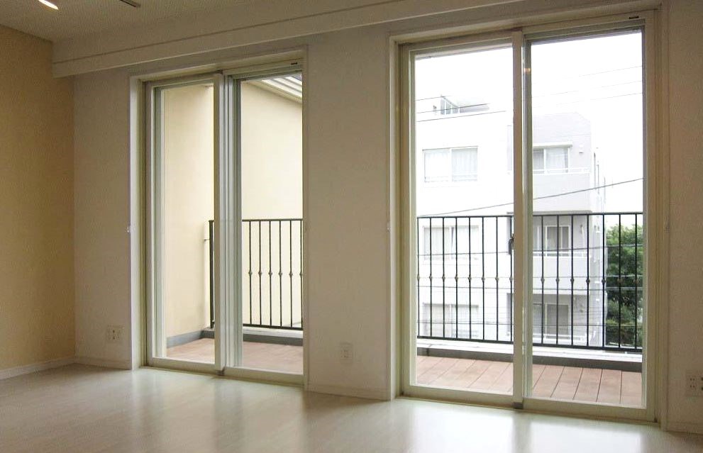 ラ・ベラ・ヴィータ 玄関