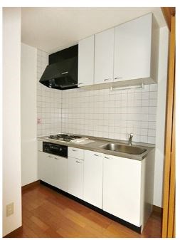 ヴィラ・ゼルコア リビング