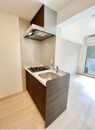 レジディア世田谷若林 リビング